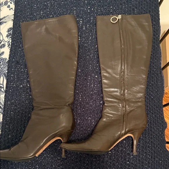 Elegant Brown Leather Knee-High Boots - Picture 2 of 4